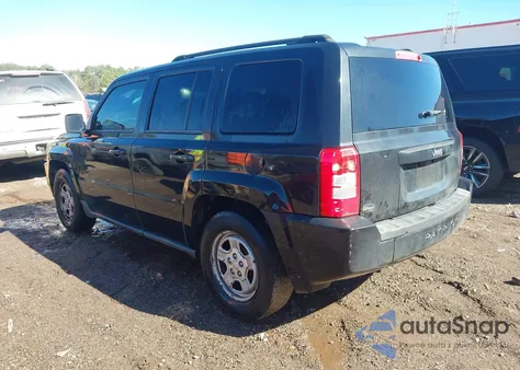 2010 Jeep Patriot Sport z USA, uszkodzony, nr VIN 1J4NT2GA3AD514551